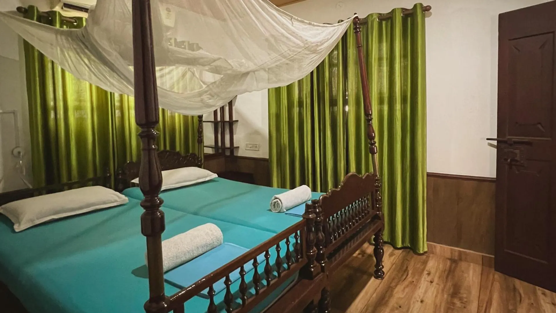Reds Residency - Homestay Kochi India