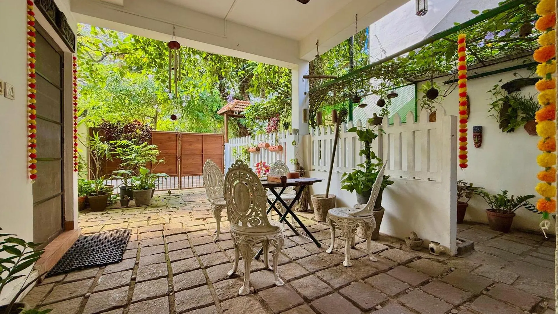 Reds Residency - Homestay Kochi