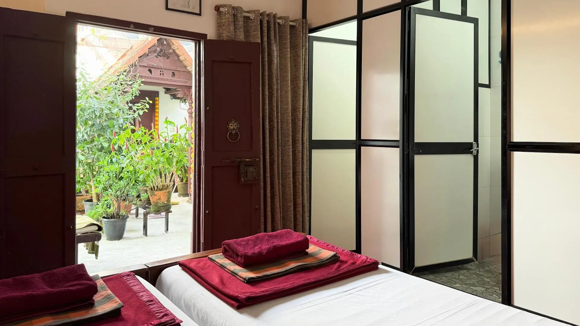 Reds Residency - Homestay Kochi 0*,
