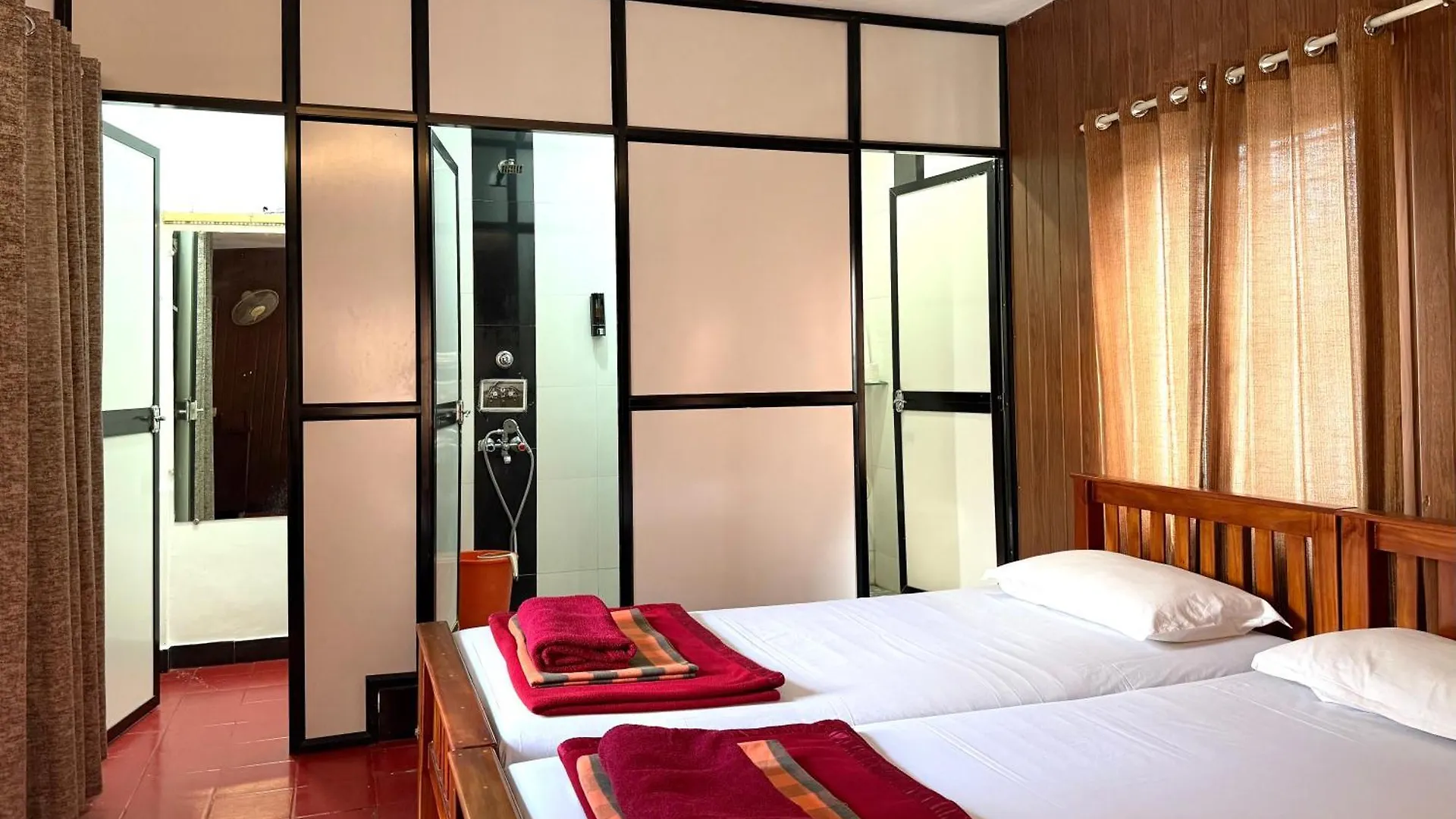 Reds Residency - Homestay Kochi
