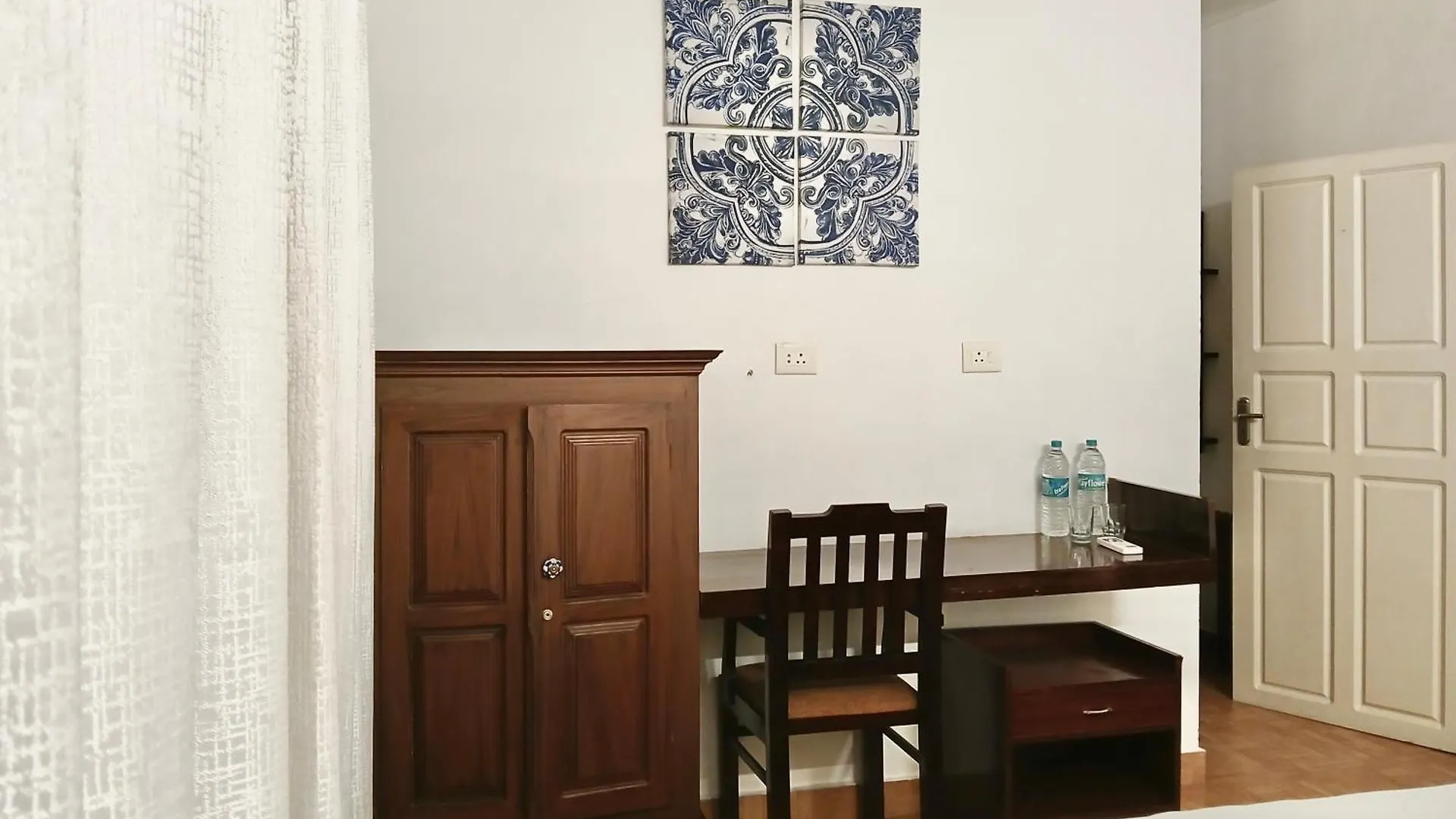 Reds Residency - Homestay Kochi India